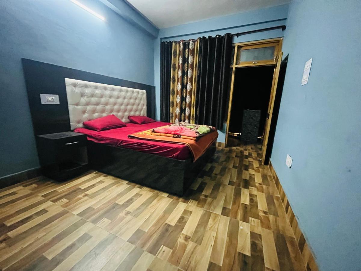 Shanti Cafe & Hostels Kasol Dış mekan fotoğraf