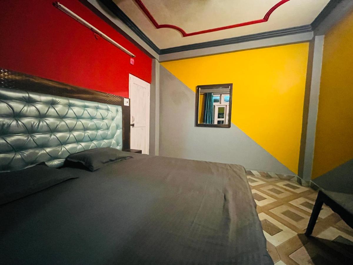 Shanti Cafe & Hostels Kasol Dış mekan fotoğraf