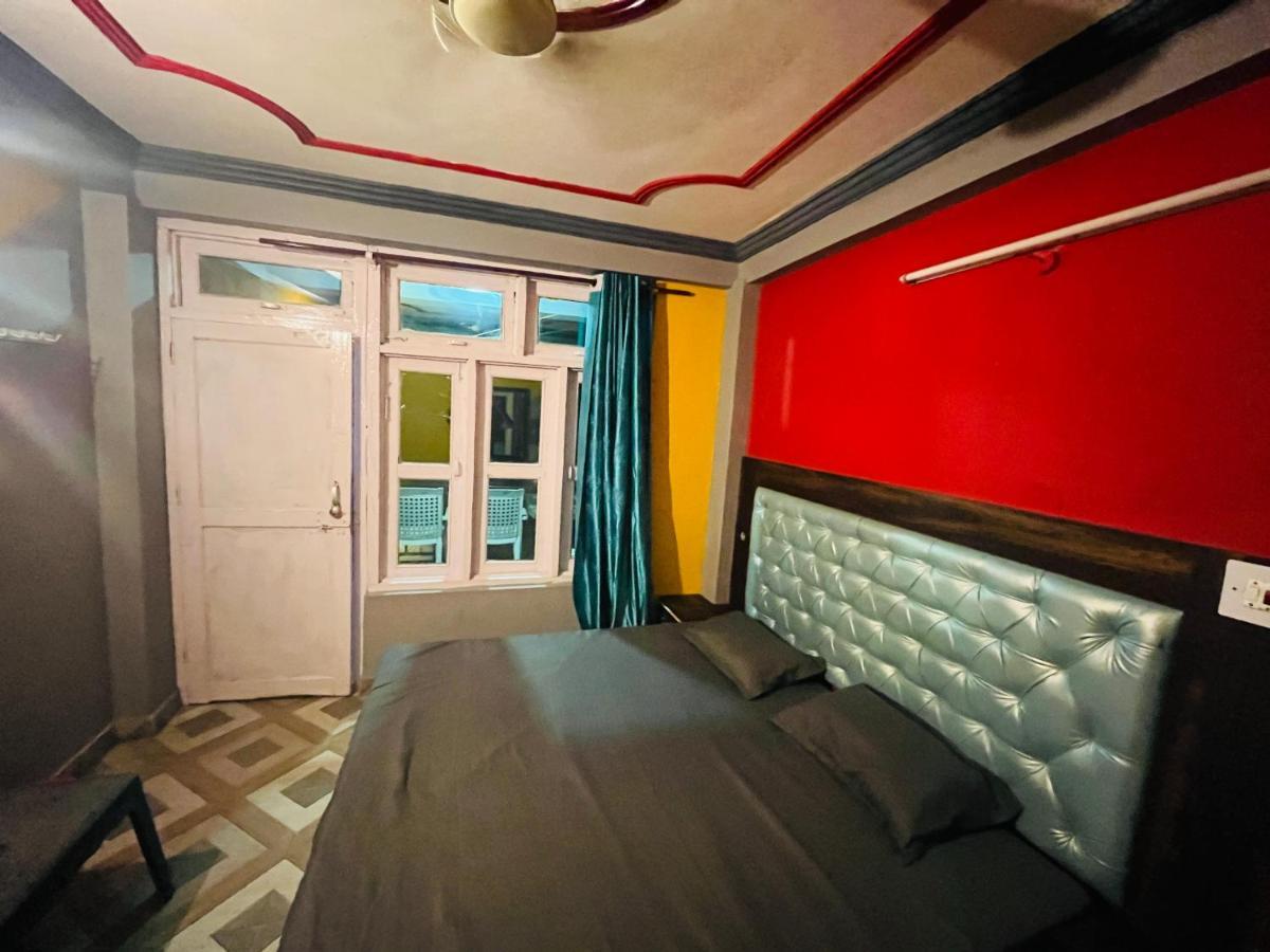 Shanti Cafe & Hostels Kasol Dış mekan fotoğraf