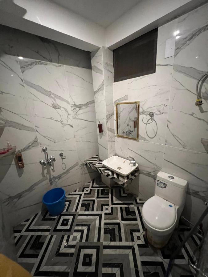 Shanti Cafe & Hostels Kasol Dış mekan fotoğraf