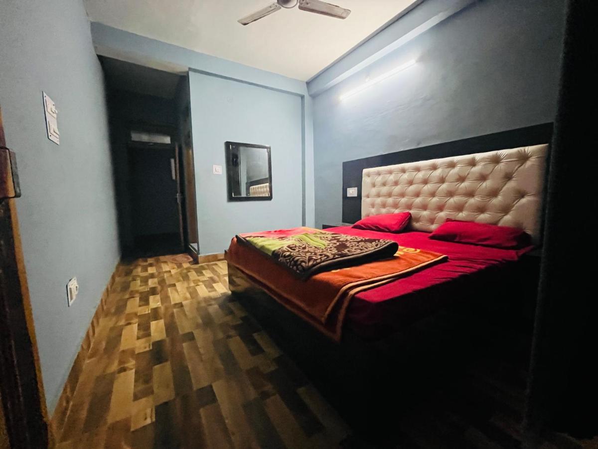 Shanti Cafe & Hostels Kasol Dış mekan fotoğraf