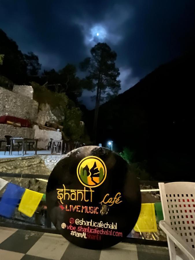 Shanti Cafe & Hostels Kasol Dış mekan fotoğraf